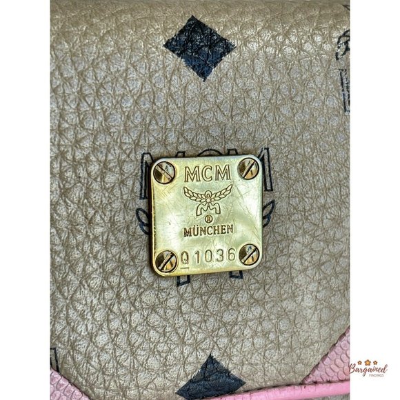 Authentic MCM Beige Visetos Trifold Wallet - Picture 2 of 12